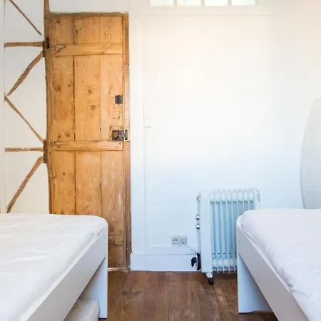 Apartment Plum Guide - Word For Word *