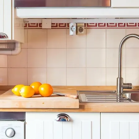 Apartment Plum Guide - Word For Word *